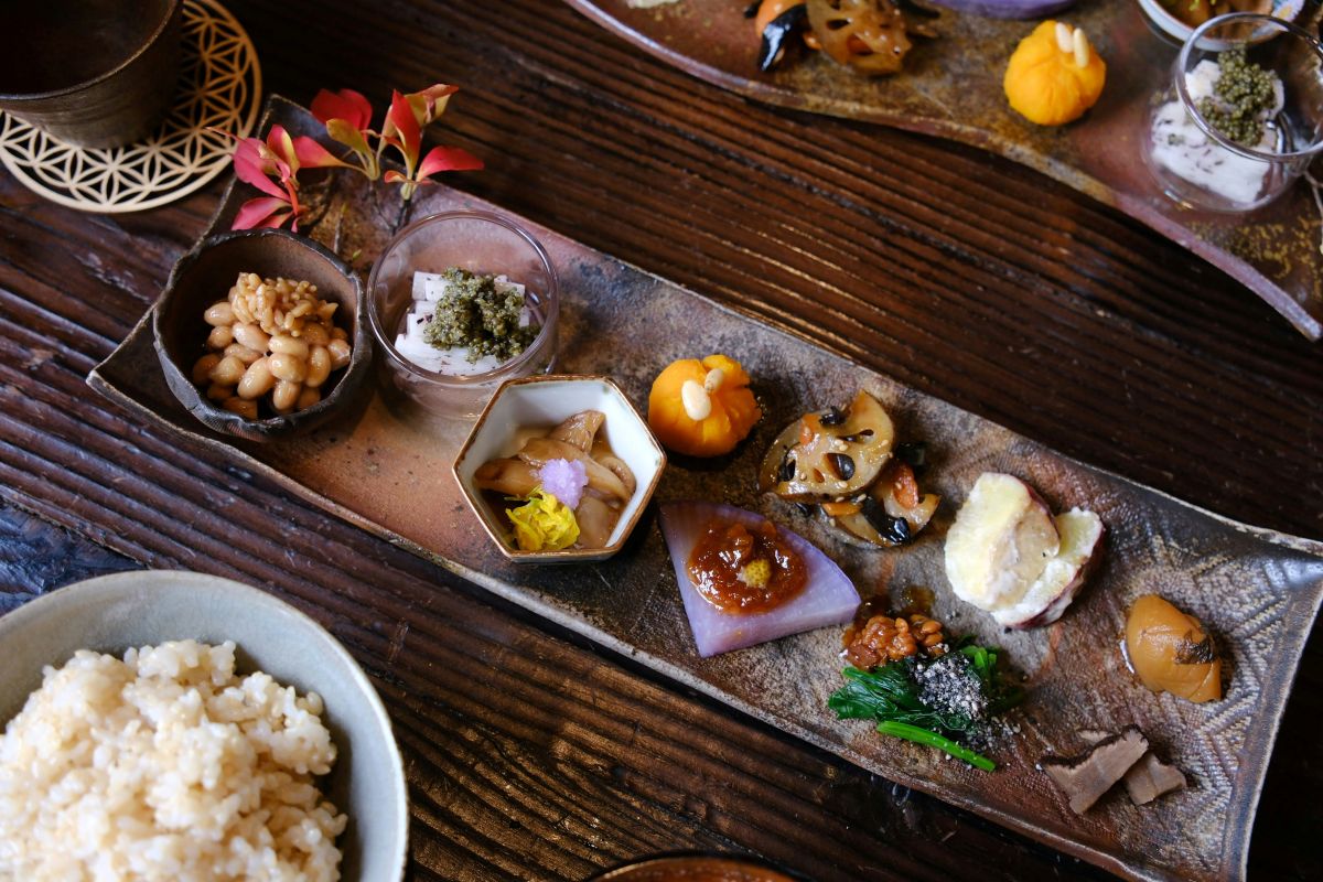 Autumn is widely known as the season of delicious food in Japan.